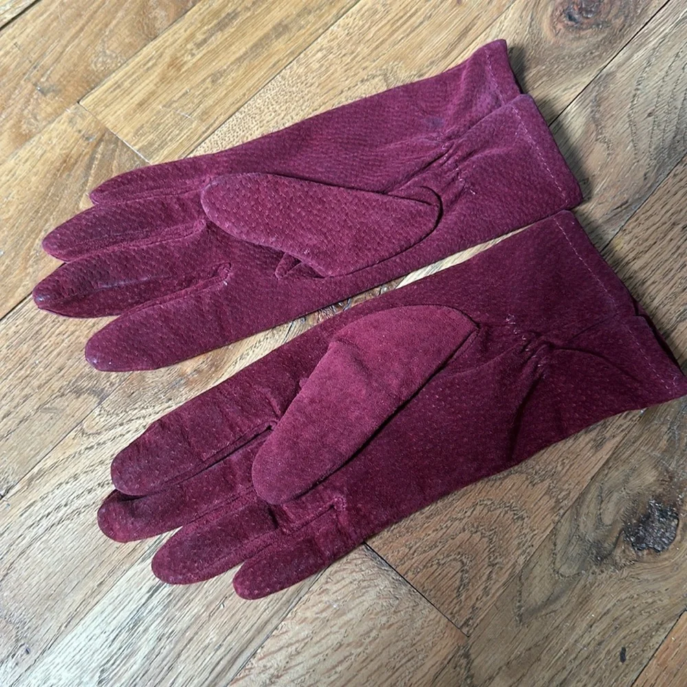 Fownes Burgundy Leather Driving Gloves Suede Stitching size 7